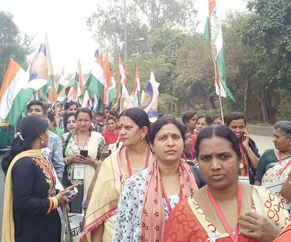 ಕೇಂದ್ರದಿಂದ 14ಸಾವಿರ ರೂ. ವೇತನದ ಭರವಸೆ: ನಾಗರತ್ನಾ